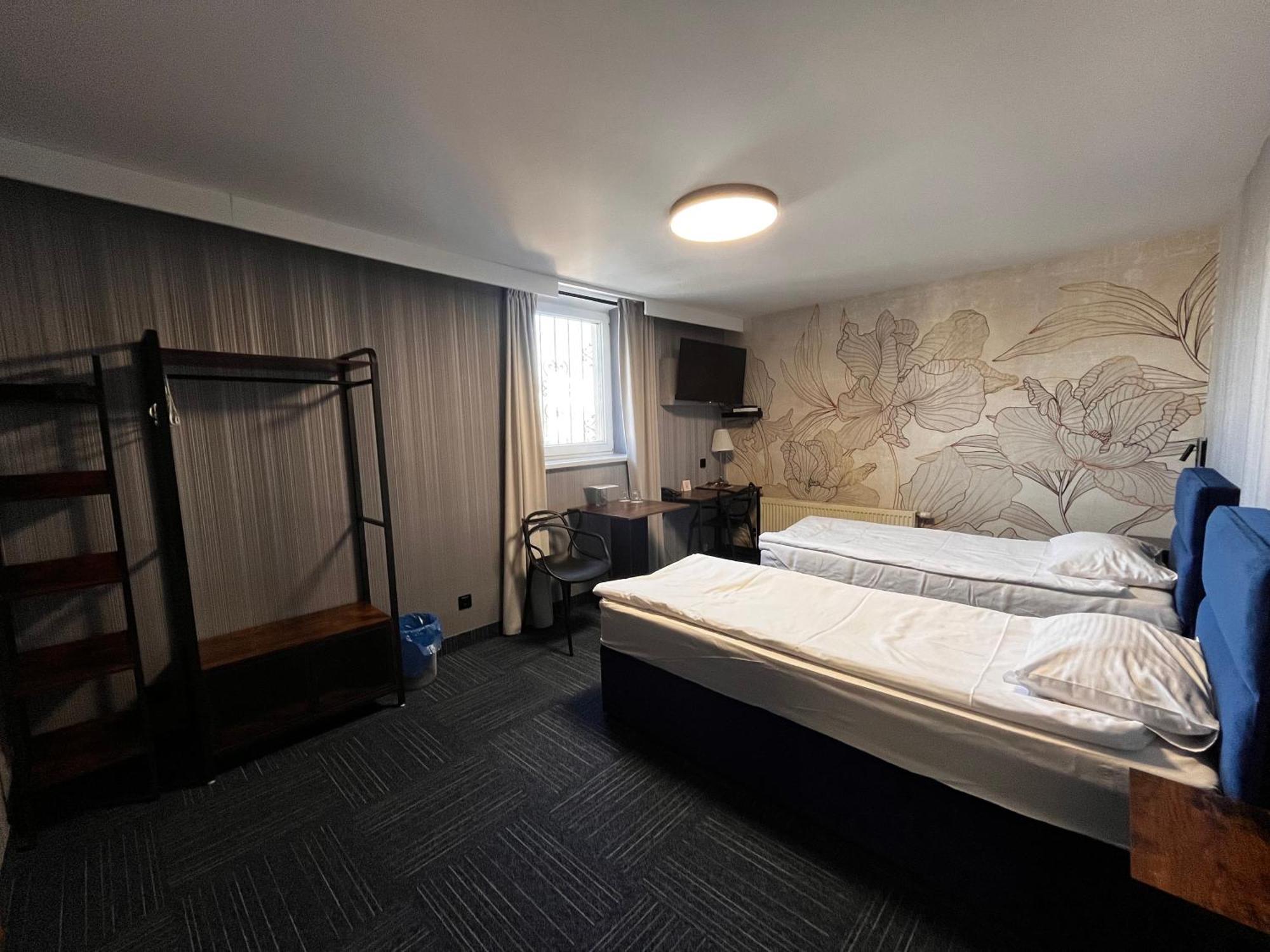 Hotel Marta Oława Esterno foto